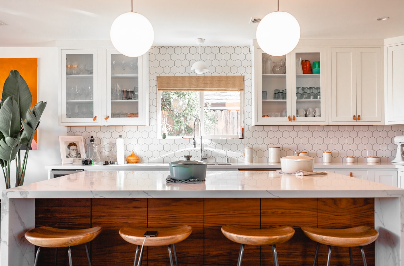 Smart storage in a small modular kitchen